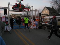Race Photo  The 2009 running of the Holiday Hustle 5K put on by Running Fit in Dexter Michigan on a sunny but 28 degree on December 5, 2009. : 5K, Fitness, Race, Running, Kasdorf